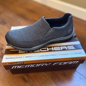 New Skechers Men's Relaxed Fit Expected Gomel Casual Slip-on Sneaker. Size 11.5
